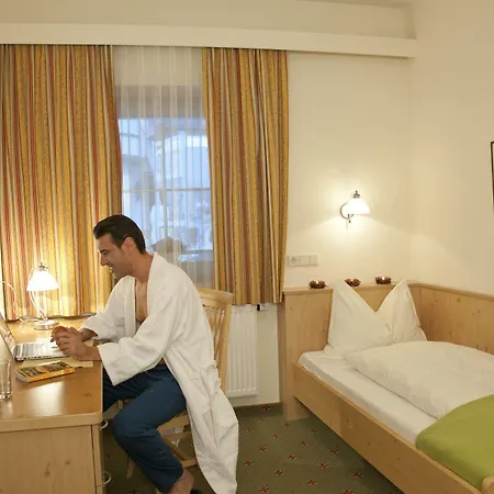 Hotel Garni Forelle Tux