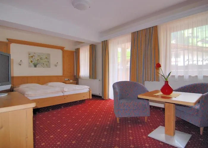 Garni Forelle Hotell Tux