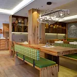 Garni Forelle Otel Tux